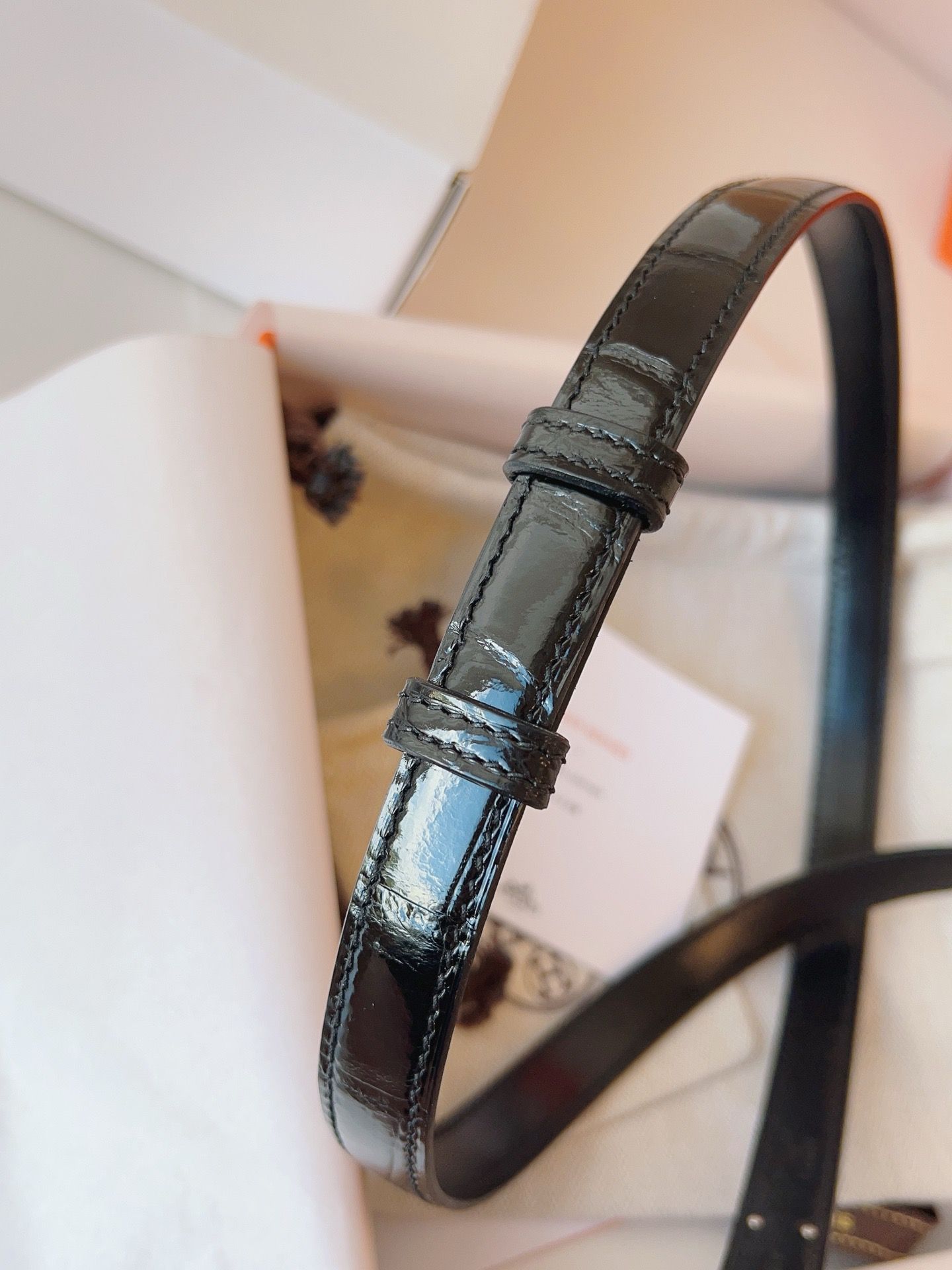 Hermes Kelly 18 Diamond Belt in Black Shiny Alligator Leather - Image 9