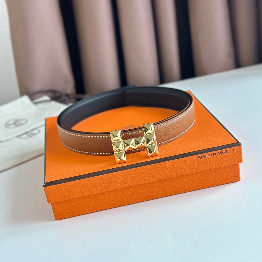 Hermes H Medor Reversible Belt 24MM in Gold Epsom Leather - Image 3