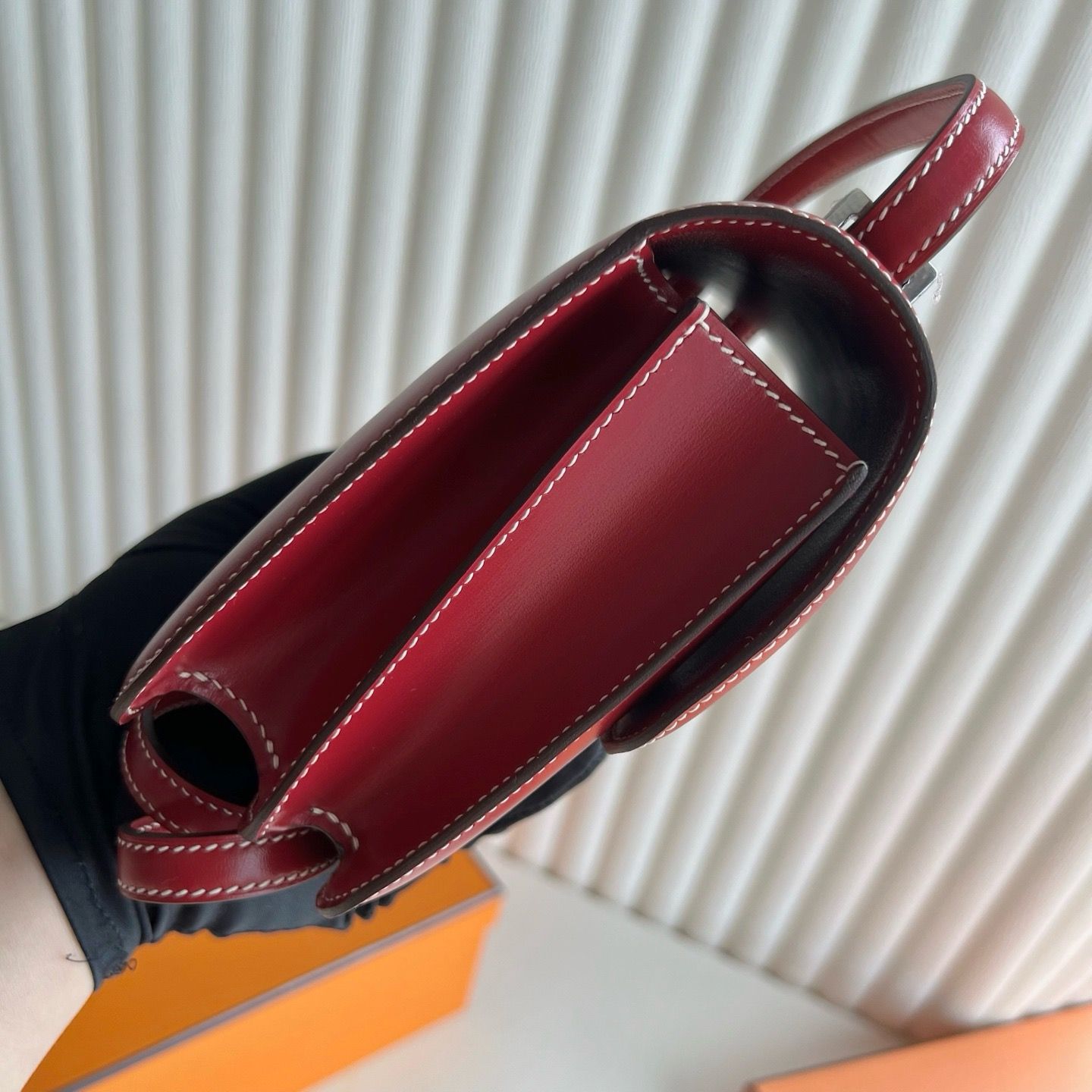 Hermes Constance 18 Handmade Bag in Rouge Piment Box Calfskin - Image 6