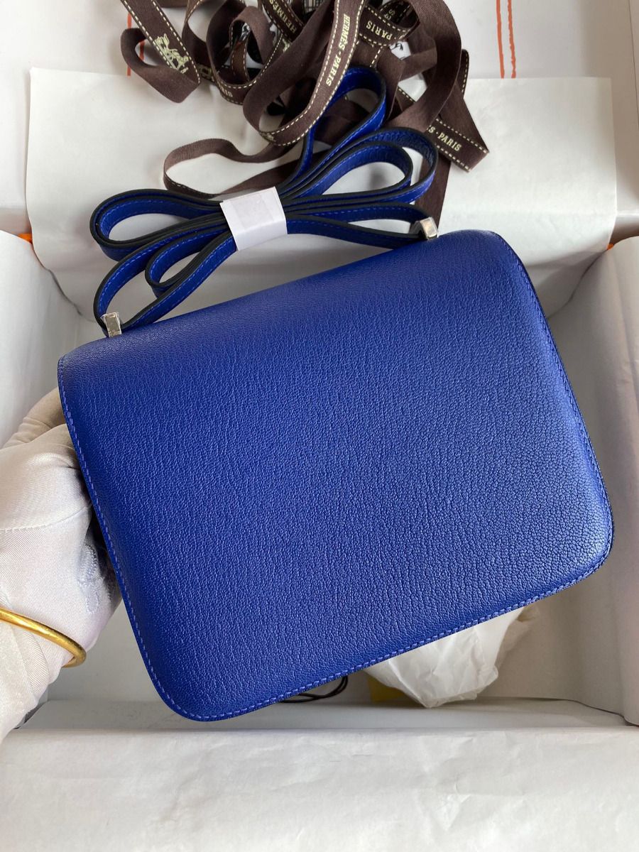 Hermes Constance 18 Handmade Bag In Blue Electric Chevre Mysore Leather - Image 3