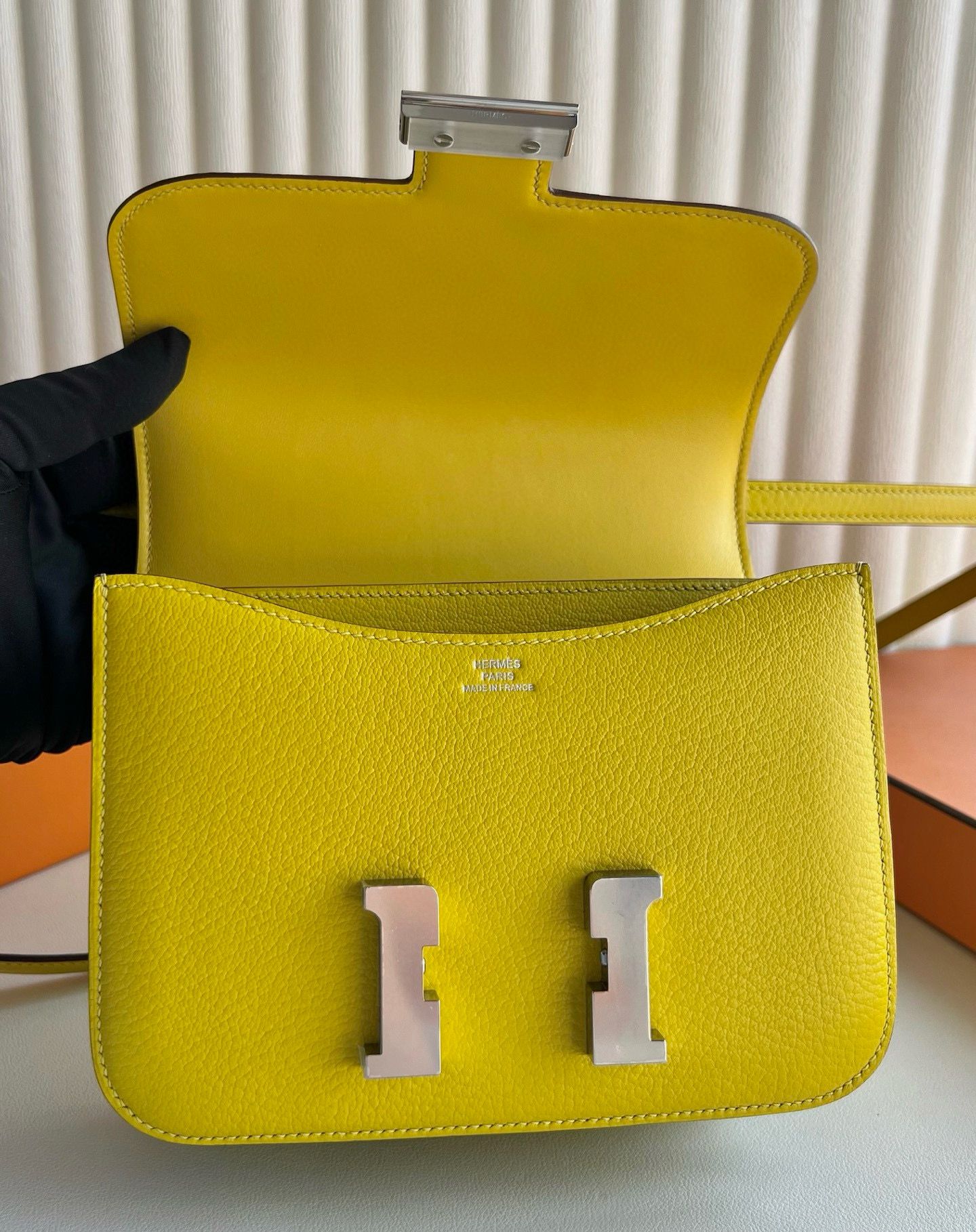 Hermes Constance 18 Handmade Bag in Jaune Naples Chevre Mysore Leather - Image 9