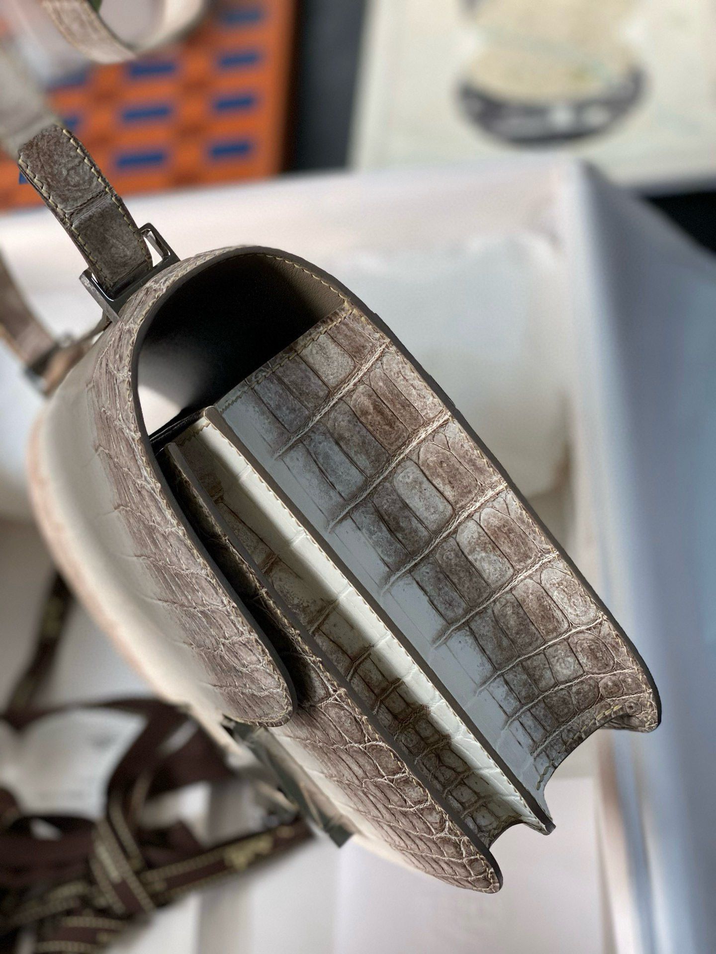 Hermes Constance 24 Handmade Bag In Himalaya Crocodile Niloticus Skin - Image 4