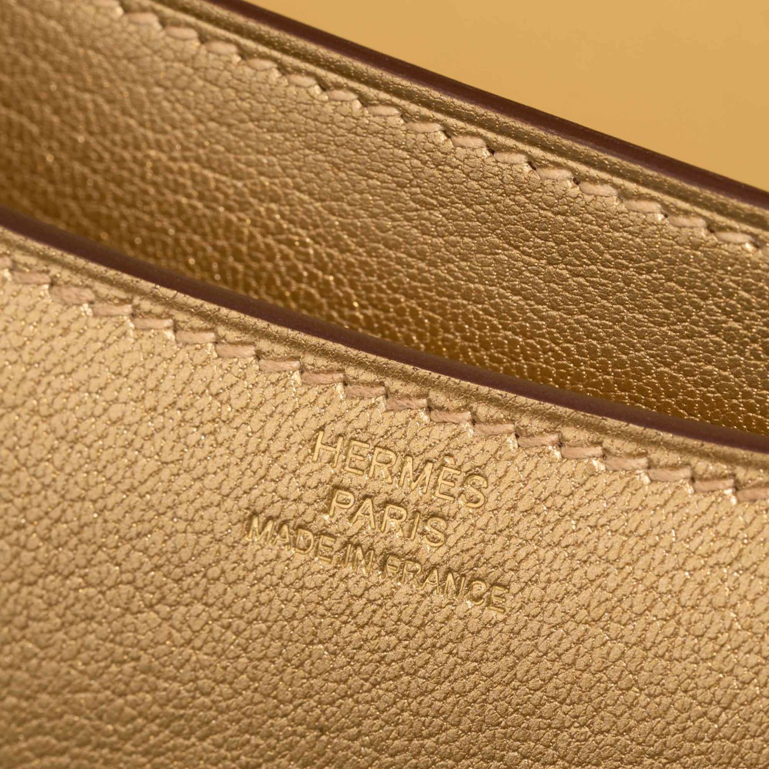 Hermes Constance 1-18 Mirror Bag in Dore Metallic Chevre Mysore Leather - Image 10