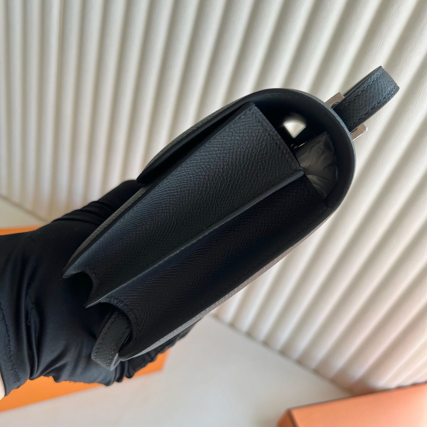 Hermes Constance 1-18 Mirror Bag in Gris Misty Epsom Calfskin - Image 4