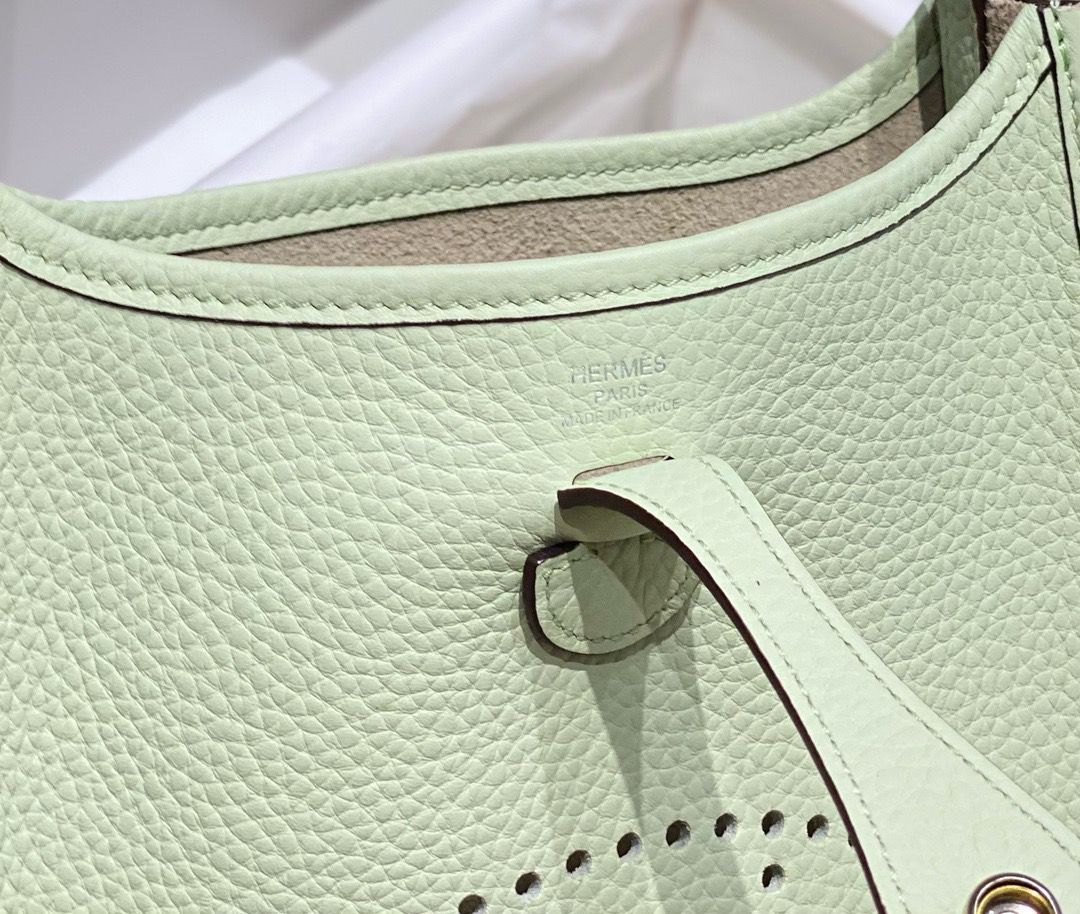 Hermes Evelyne III TPM Bag In Vert Fizz Clemence Leather - Image 7