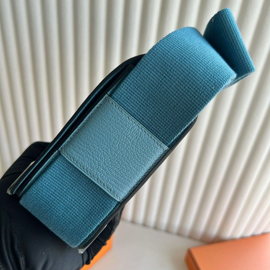 Hermes Geta Handmade Bag in Blue Jean Chevre Mysore Leather - Image 9