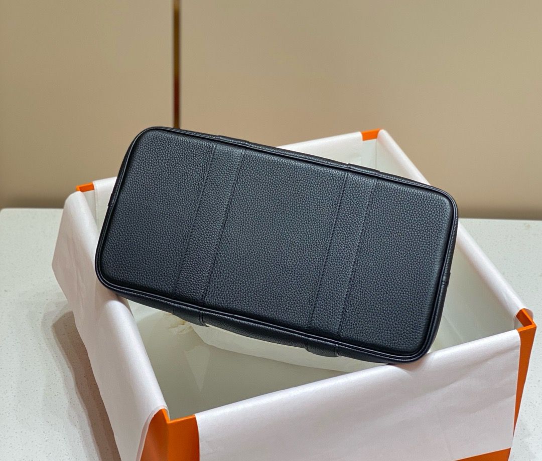 Hermes Garden Party 36cm Bag in Toile and Black Leather - Image 5