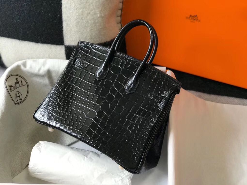 Hermes Birkin 25cm Bag In Black Embossed Crocodile Leather - Image 3