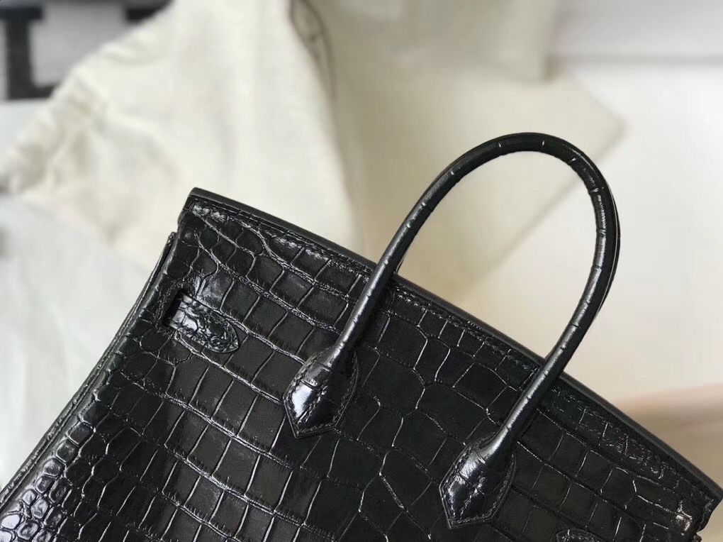 Hermes Birkin 25cm Bag In Black Embossed Crocodile Leather - Image 8