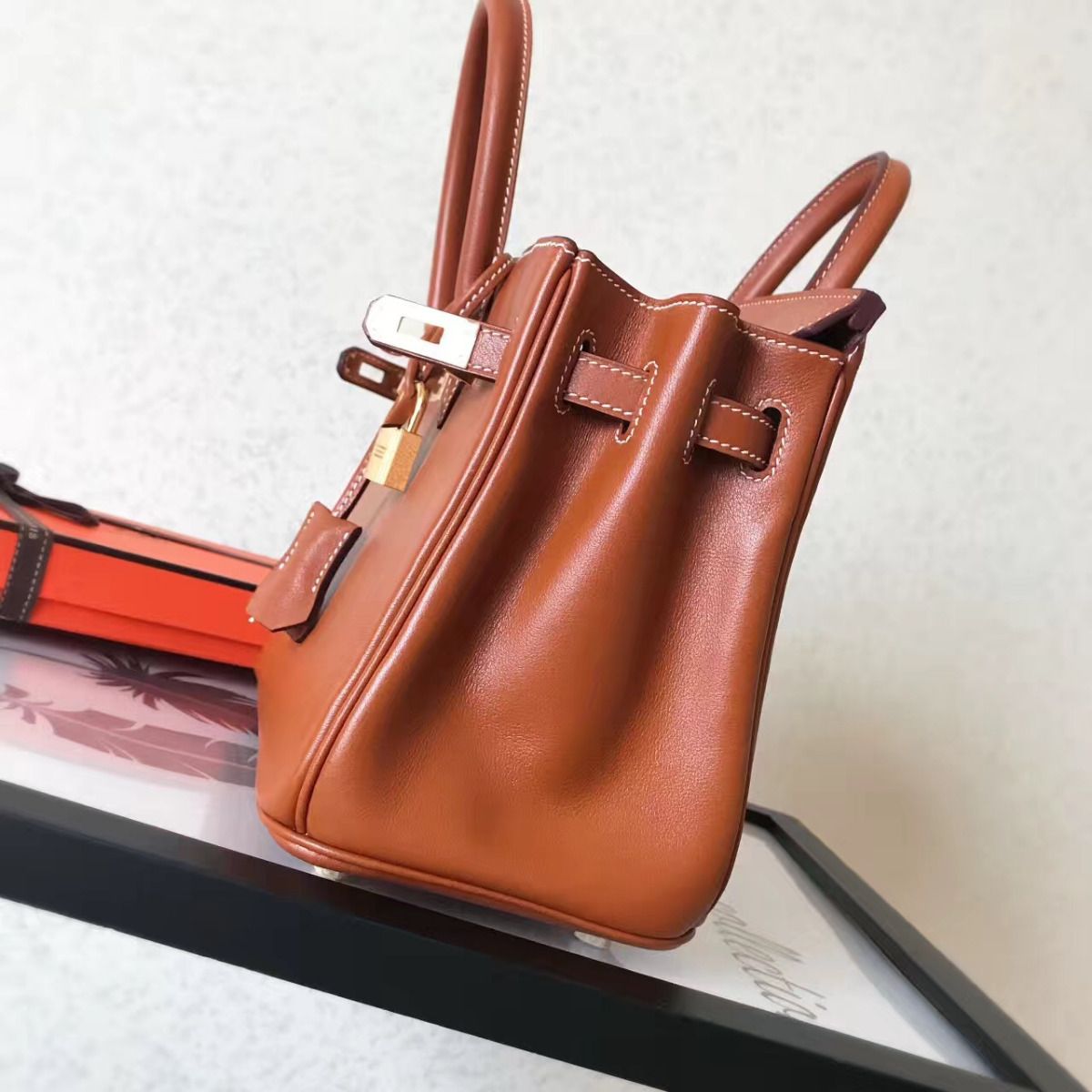 Hermes Birkin 25 Handmade Bag In Gold Swift Leather - Image 5