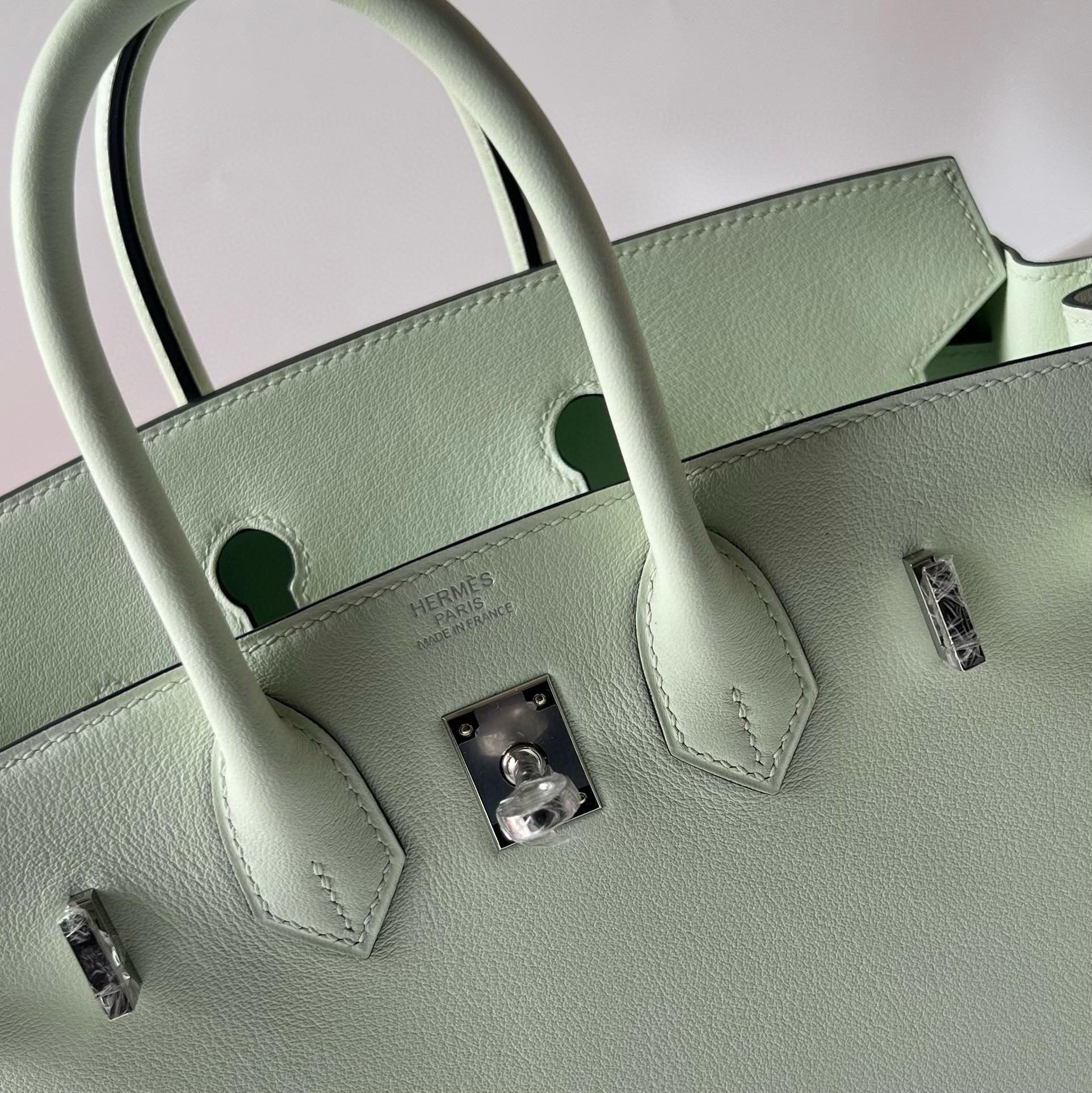 Hermes Birkin 25 Retourne Handmade Bag in Vert Fizz Swift Calfskin - Image 5