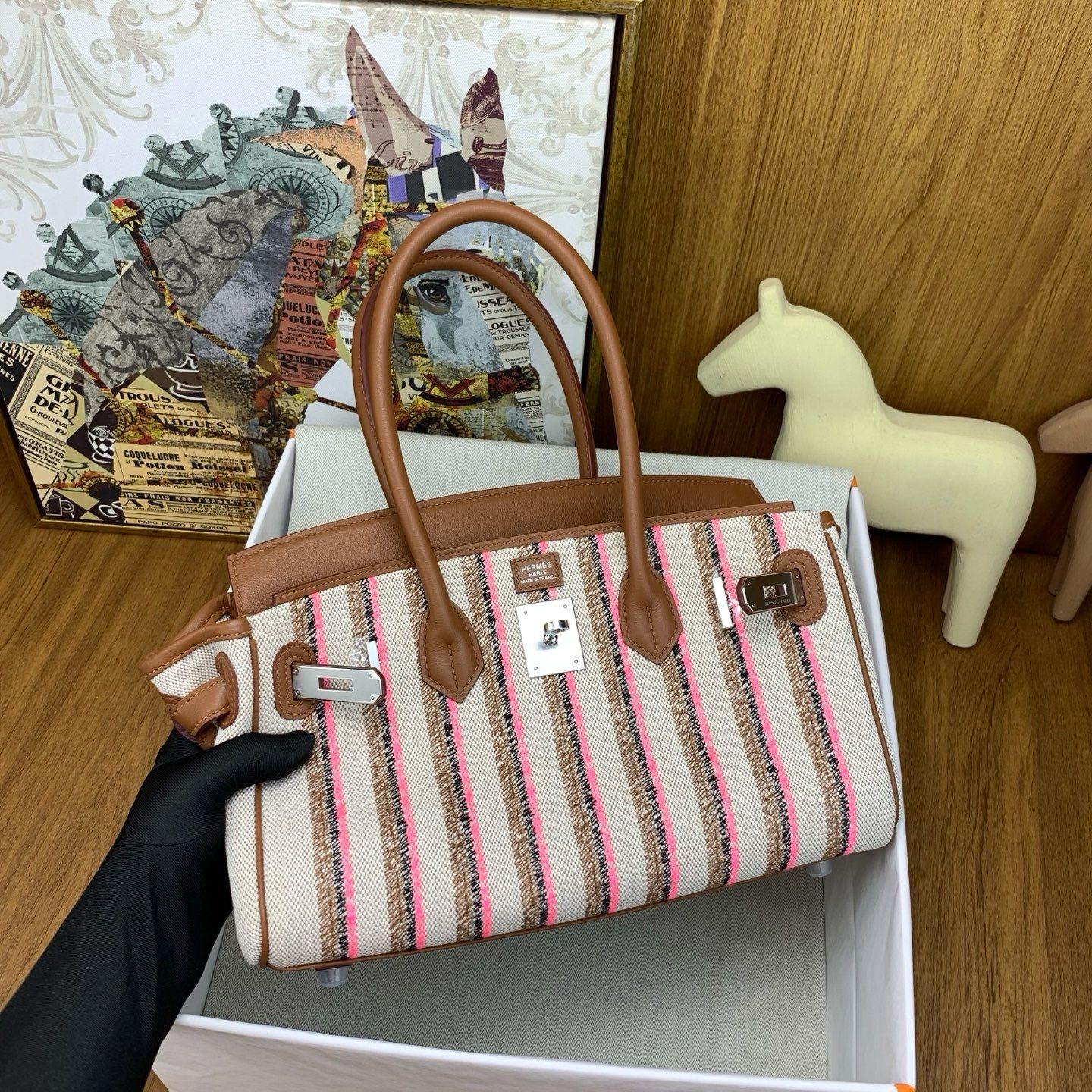 Hermes Shoulder Birkin Light 29 Bag in Toile and Gold Swift Leather - Image 3