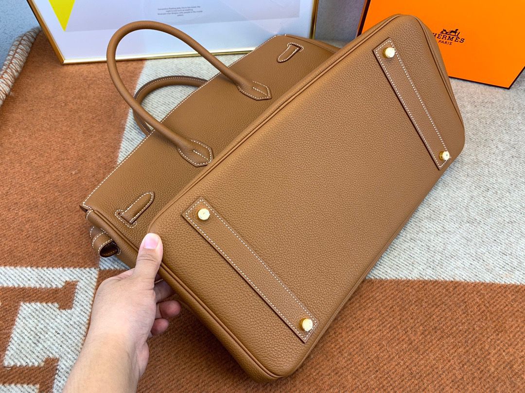 Hermes Birkin 40 Handmade Bag In Gold Clemence Leather - Image 6