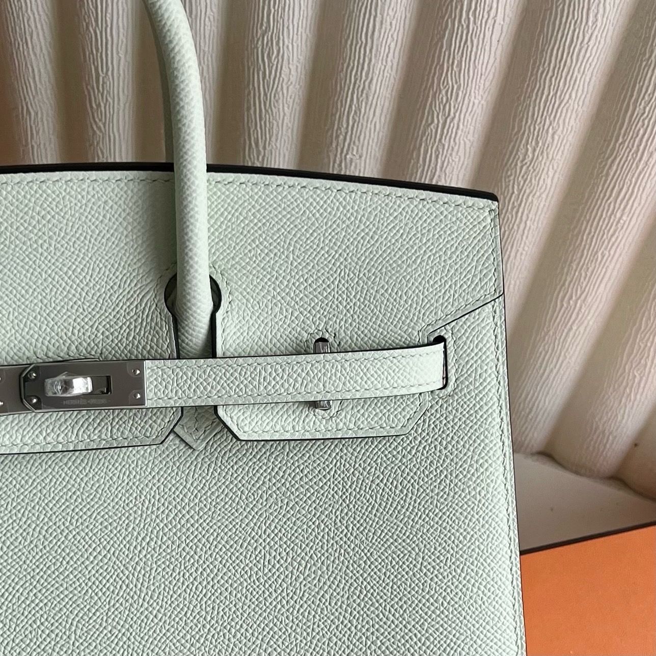 Hermes Birkin 25 Sellier Handmade Bag in Vert Fizz Epsom Calfskin - Image 3
