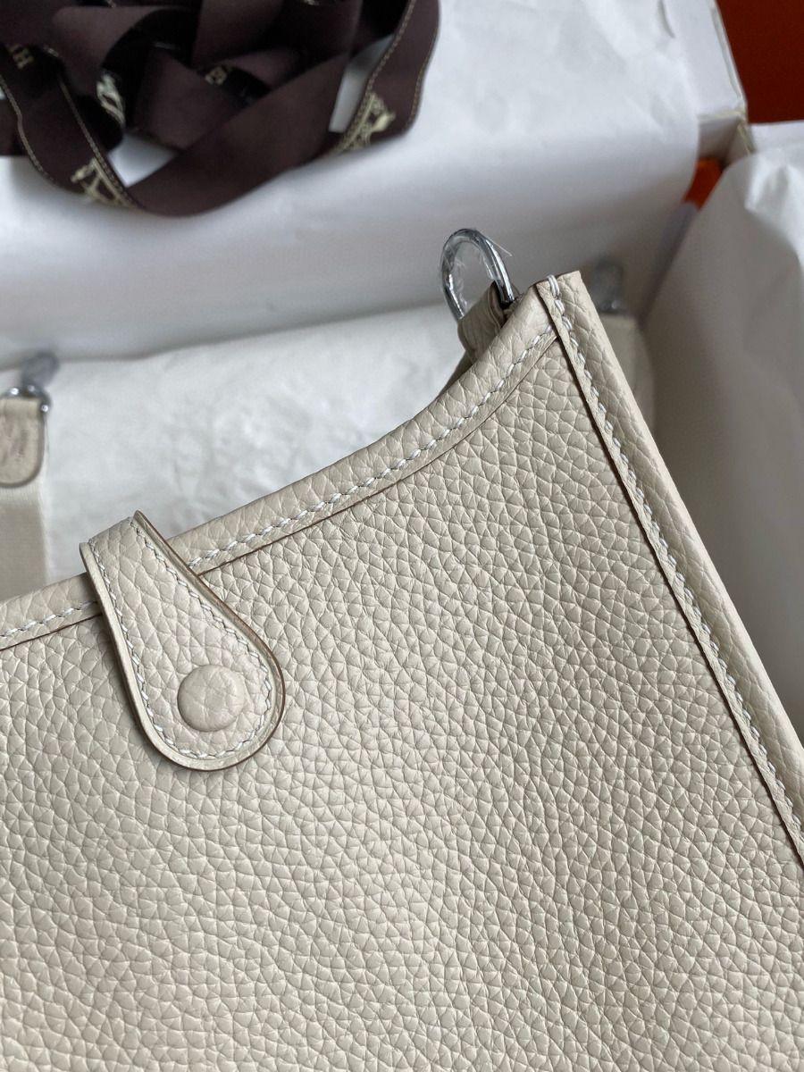 Hermes Evelyne Mini Handmade Bag in Craie Clemence Leather - Image 6