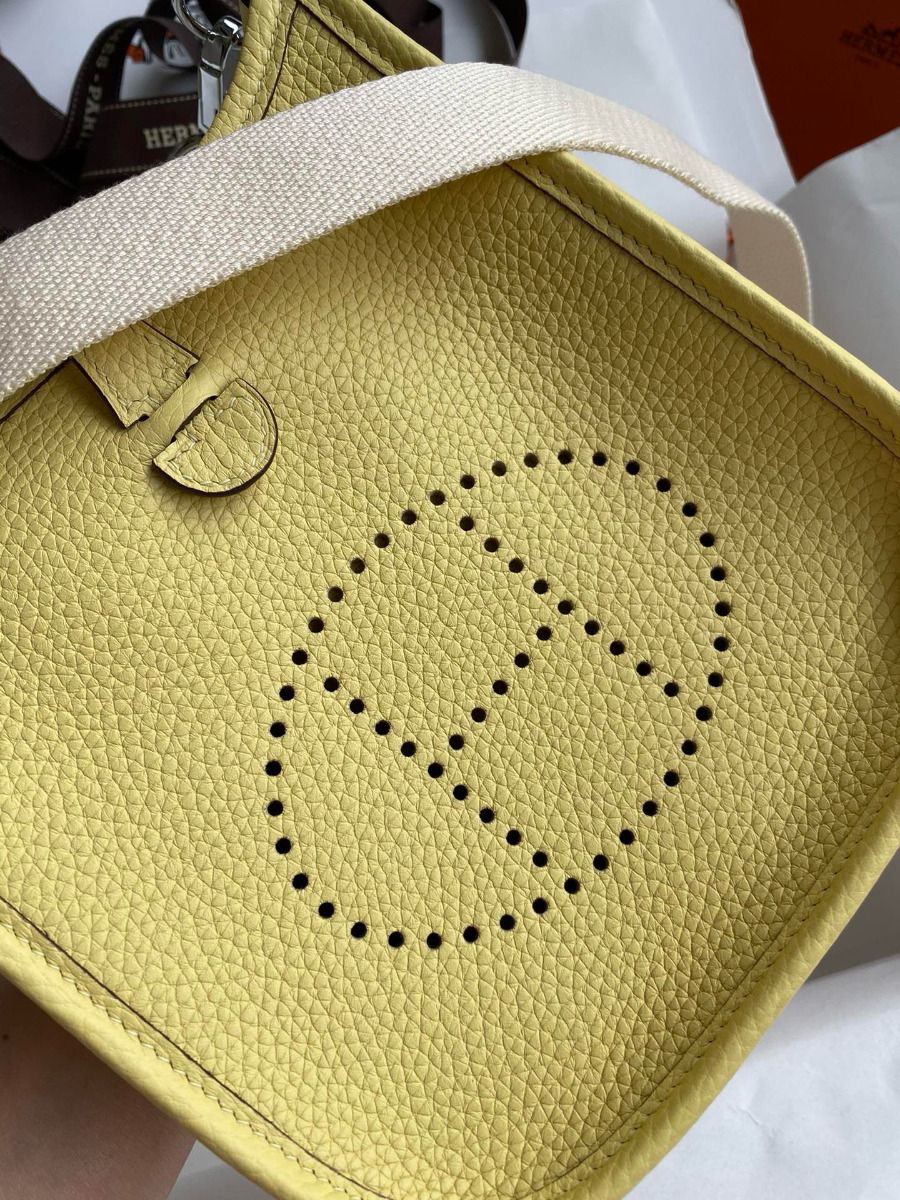Hermes Evelyne Mini Handmade Bag in Jaune Poussin Clemence Leather - Image 4