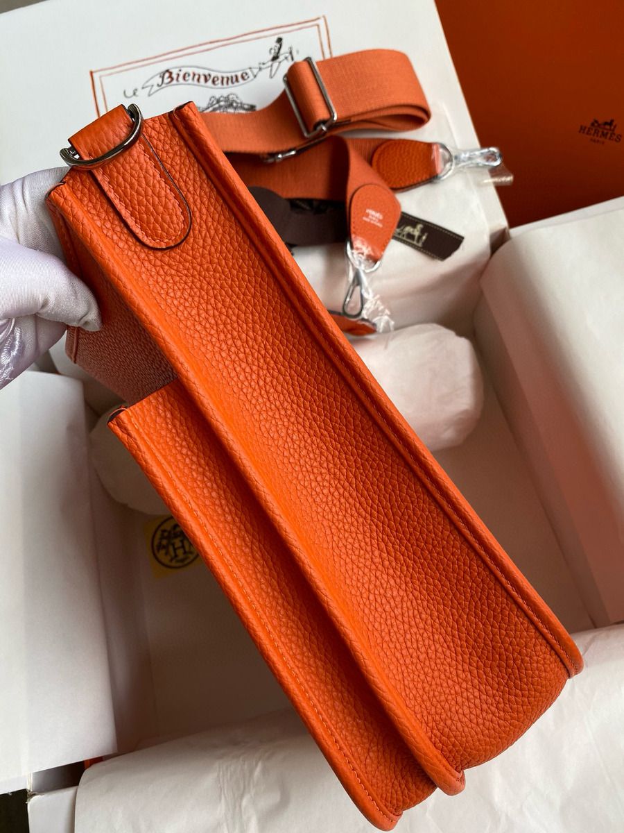 Hermes Evelyne III PM 29 Handmade Bag in Orange Clemence Leather - Image 8