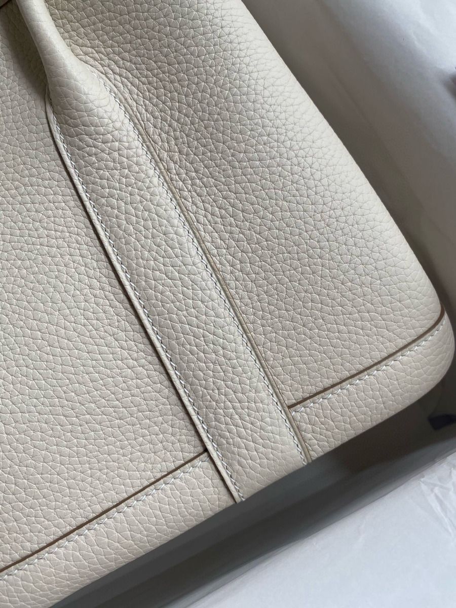 Hermes Garden Party 30 Handmade Bag in Craie Clemence Leather - Image 4