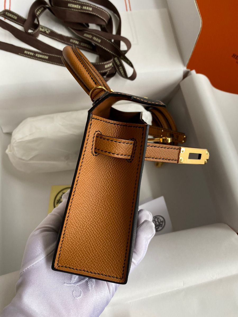Hermes Kelly Mini II Sellier Bicolor Handmade Bag in Black and Gold Epsom Calfskin - Image 7
