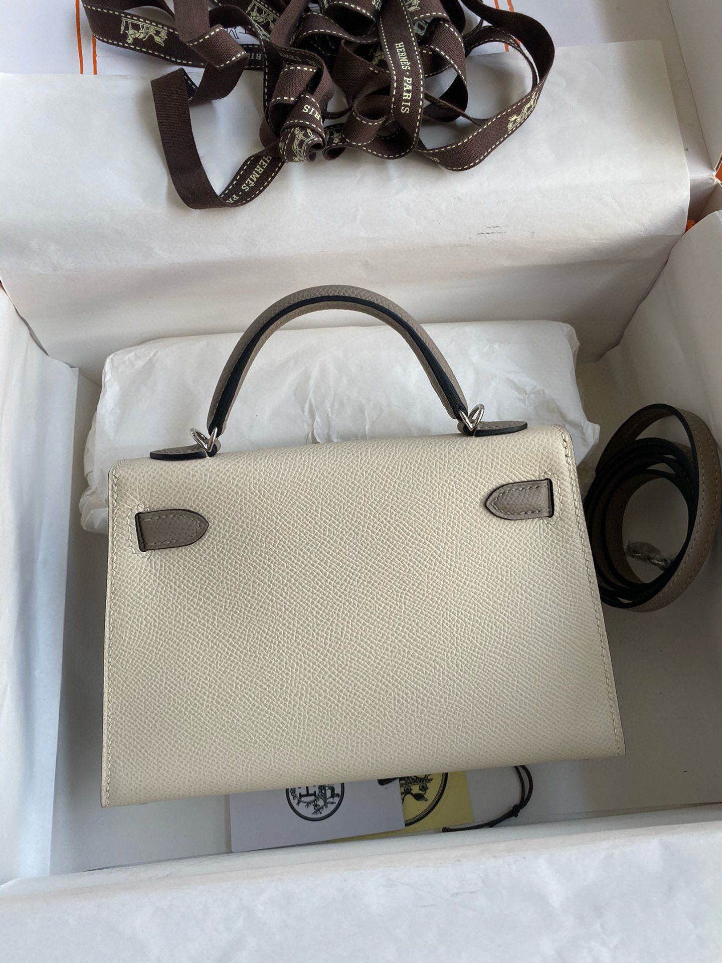 Hermes Kelly Mini II Sellier Bicolor Handmade Bag in Craie and Gris Asphalt Epsom Calfskin - Image 3