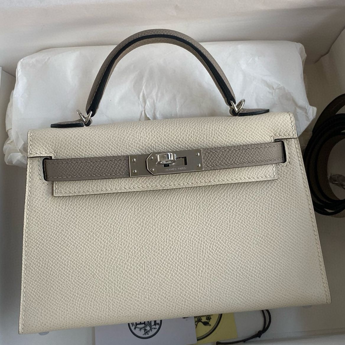 Hermes Kelly Mini II Sellier Bicolor Handmade Bag in Craie and Gris Asphalt Epsom Calfskin