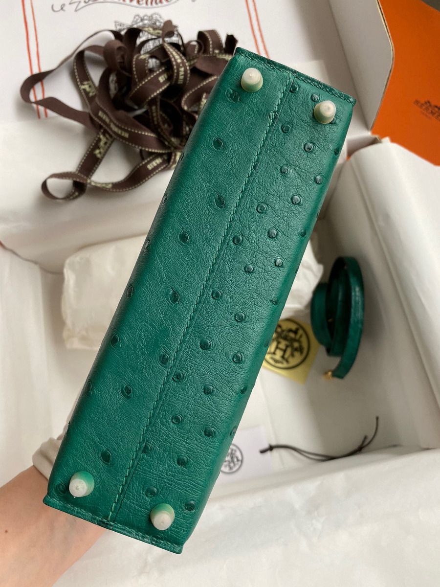 Hermes Kelly Mini II Sellier Handmade Bag In Vert Vertigo Ostrich Leather - Image 4