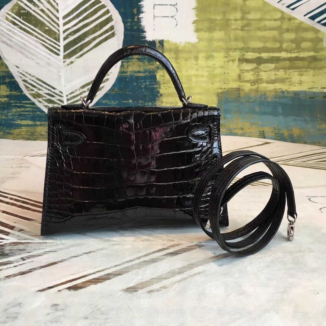 Hermes Kelly Mini II Handmade Bag In Black Alligator Crocodile - Image 3