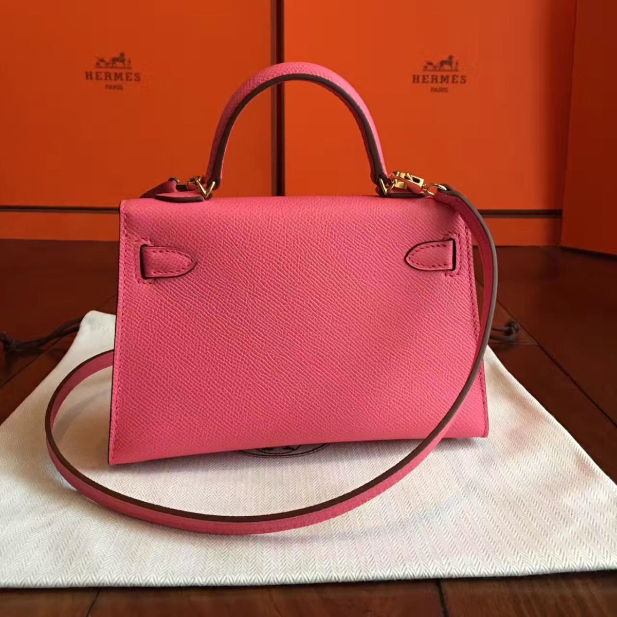 Hermes Kelly Mini II Handmade Bag In Rose Lipstick Epsom Leather - Image 3