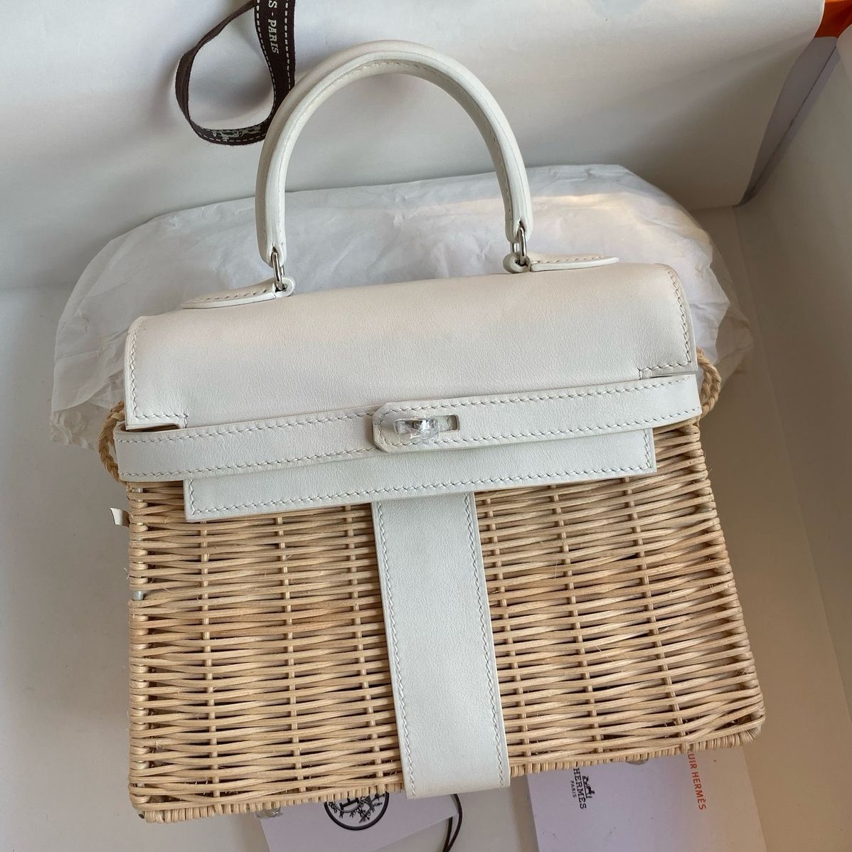 Hermes Picnic Kelly Mini 20 Bag in Wicker and White Swift Calfskin
