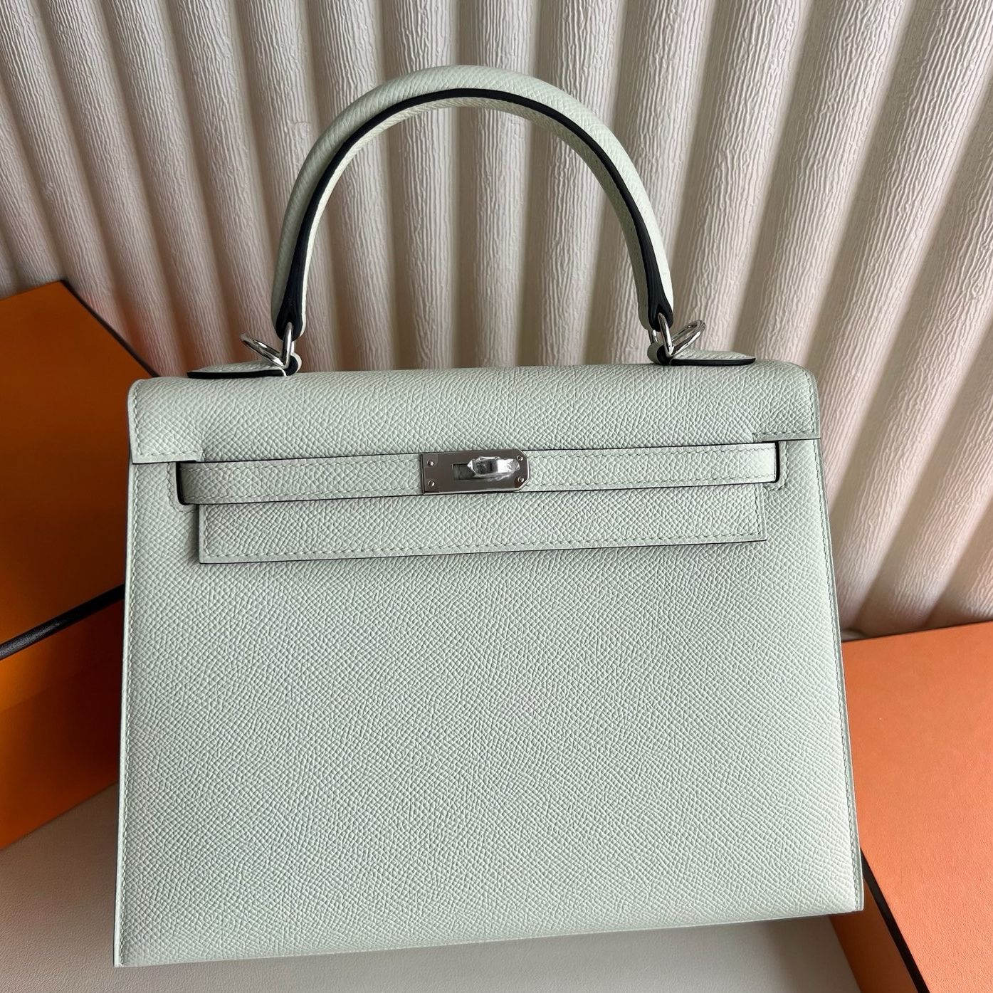 Hermes Kelly Sellier 25 Handmade Bag in Vert Fizz Epsom Calfskin