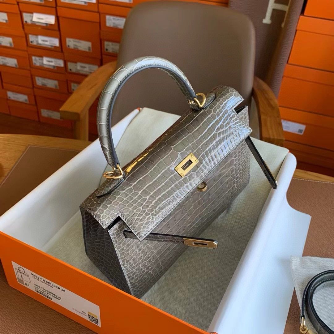 Hermes Kelly 25 Handmade Bag in Tourterelle Porosus Crocodile Shiny Skin - Image 9