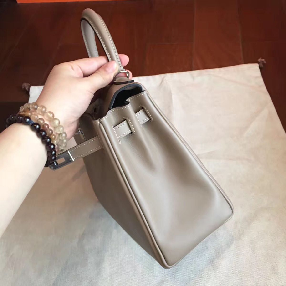 Hermes Kelly 25cm Retourne Handmade Bag In Grey Swift Leather - Image 7