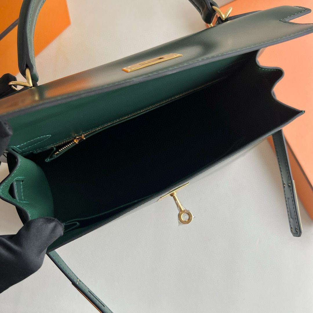Hermes Kelly Sellier 28 Handmade Bag in Vert Fonce Box Calfskin - Image 5