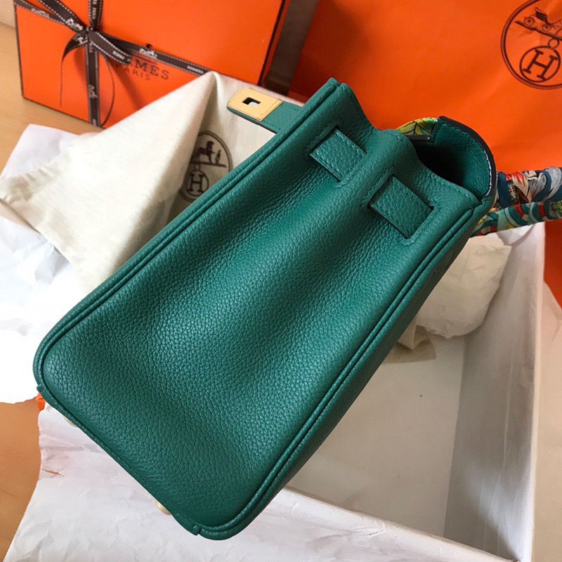 Hermes Kelly Retourne 28 Handmade Bag In Malachite Clemence Leather - Image 5