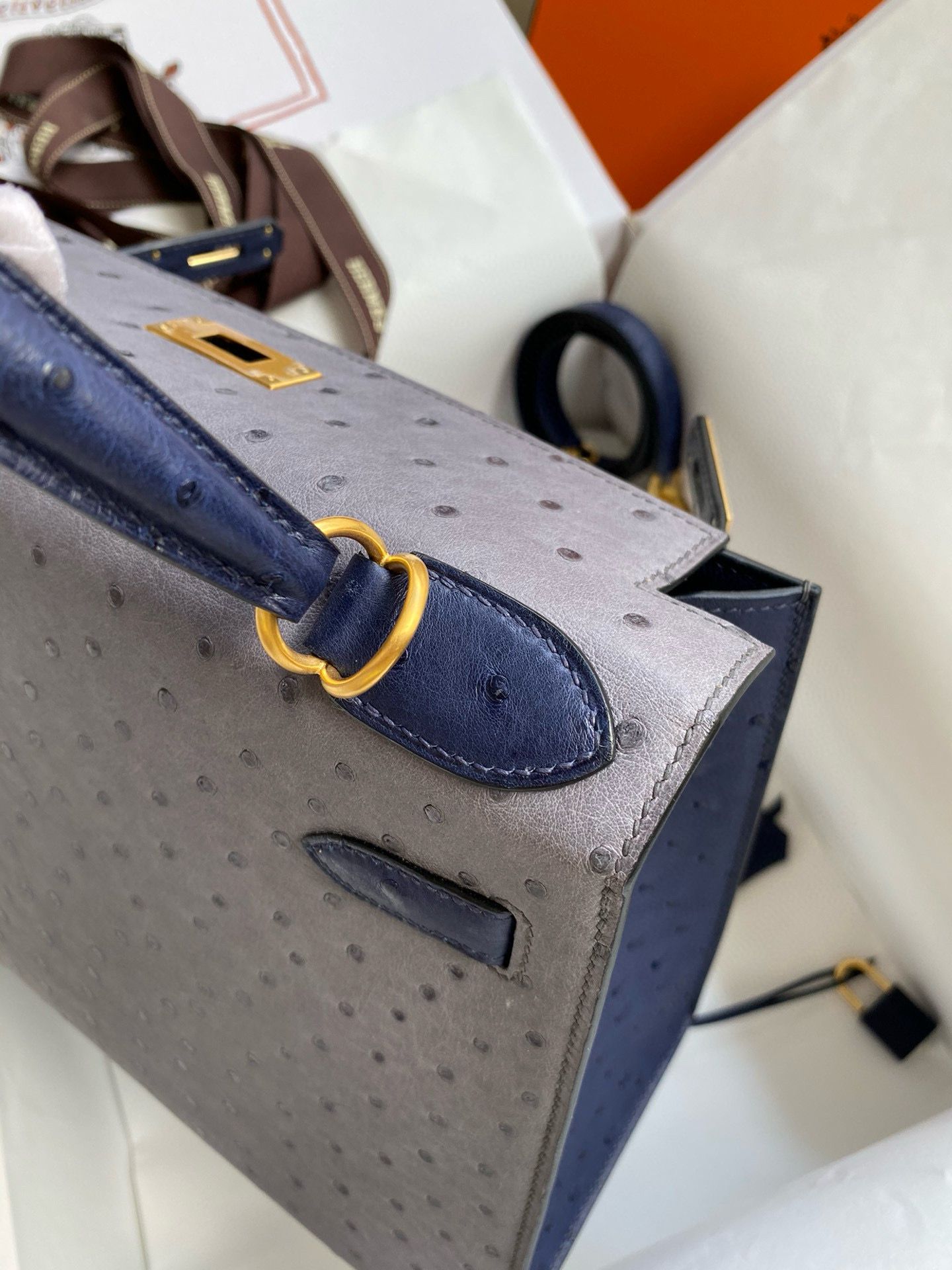 Hermes HSS Kelly 28 Bicolor Bag in Gris Agate and Blue Iris Ostrich Leather - Image 7