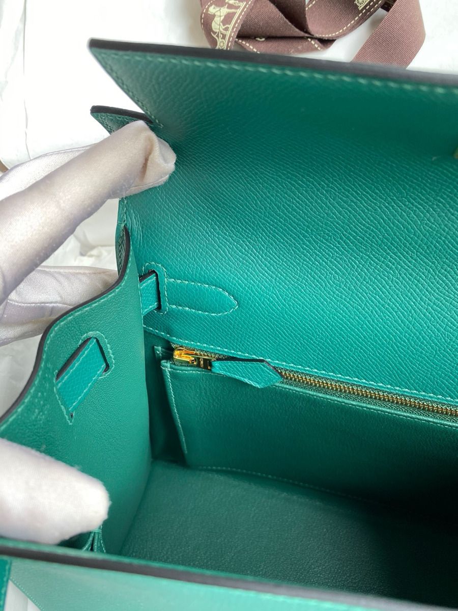 Hermes Kelly Sellier 32 Handmade Bag in Malachite Epsom Calfskin - Image 10