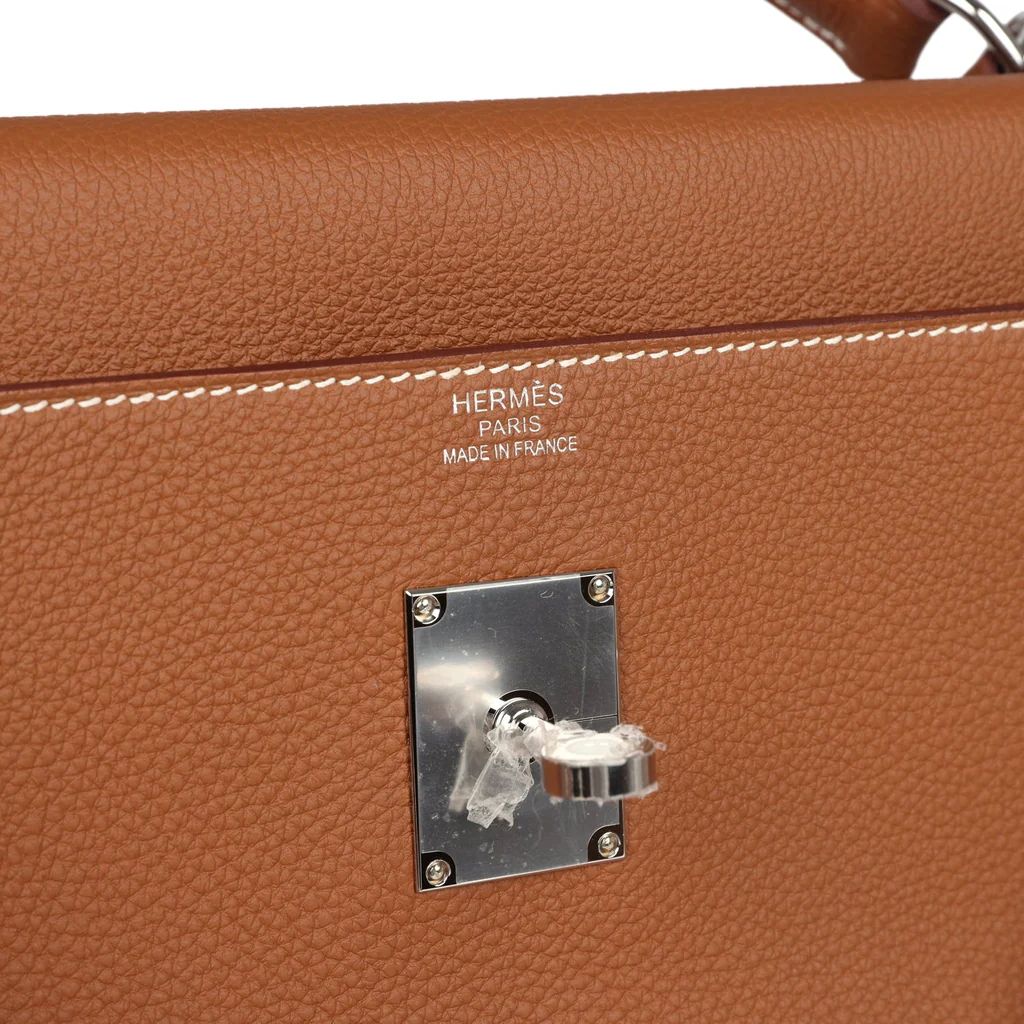 Hermes Kelly 42 Maxi Handmade Bag in Gold Clemence Leather - Image 8