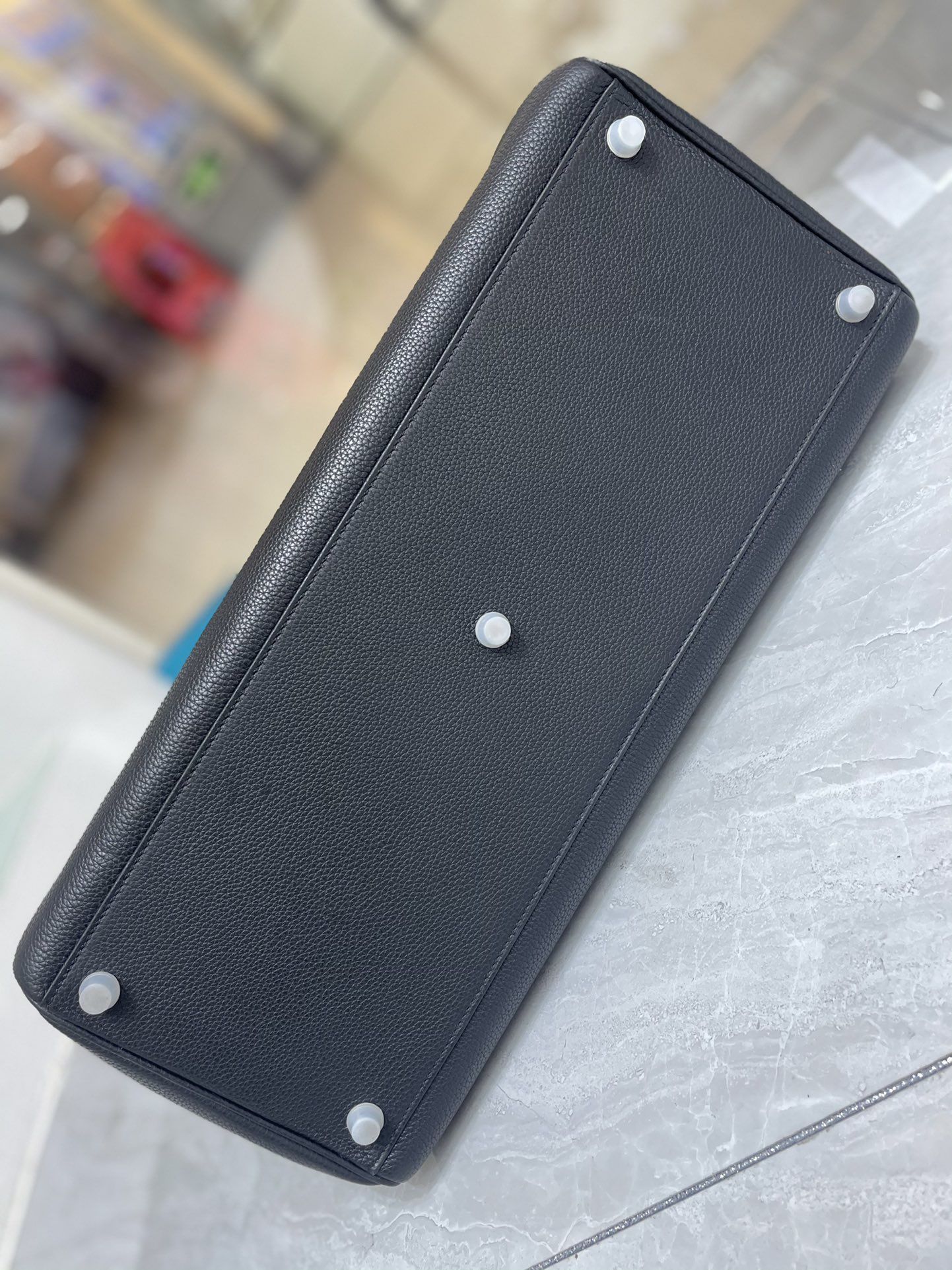 Hermes Kelly 42 Maxi Handmade Bag in Black Clemence Leather - Image 6