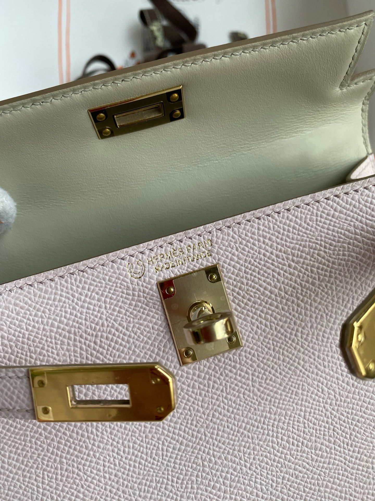 Hermes Kelly Mini II Verso Sellier Handmade Bag in Mauve Pale Epsom Calfskin - Image 4