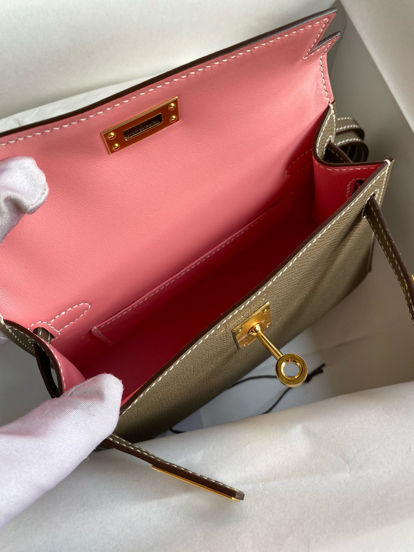 Hermes Kelly Mini II Verso Sellier Handmade Bag in Taupe Epsom Calfskin - Image 10