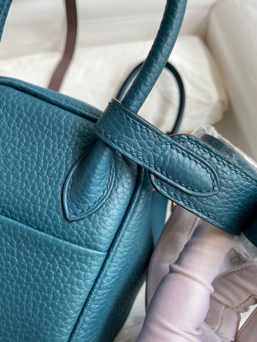 Hermes Mini Lindy Handmade Bag In Vert Bosphore Clemence Leather - Image 5
