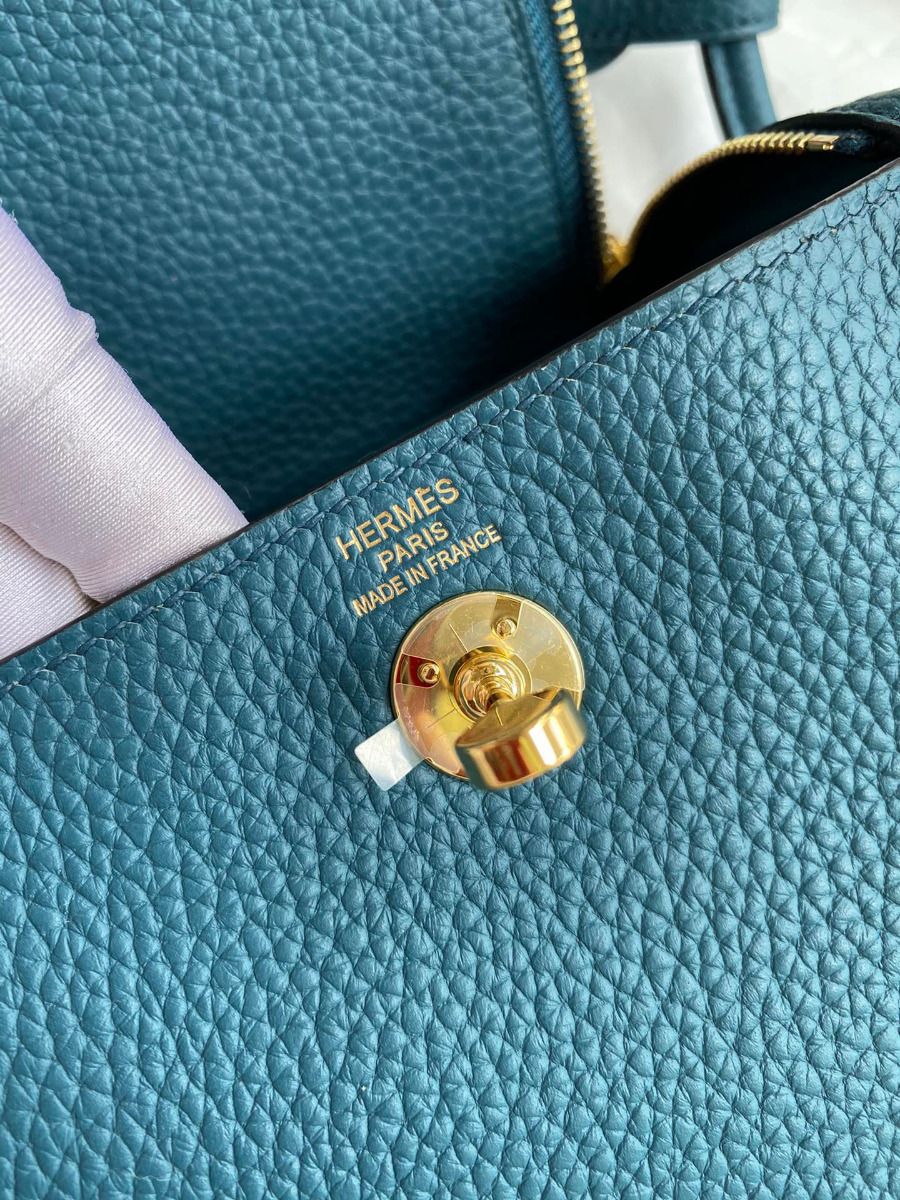Hermes Mini Lindy Handmade Bag In Vert Bosphore Clemence Leather - Image 9