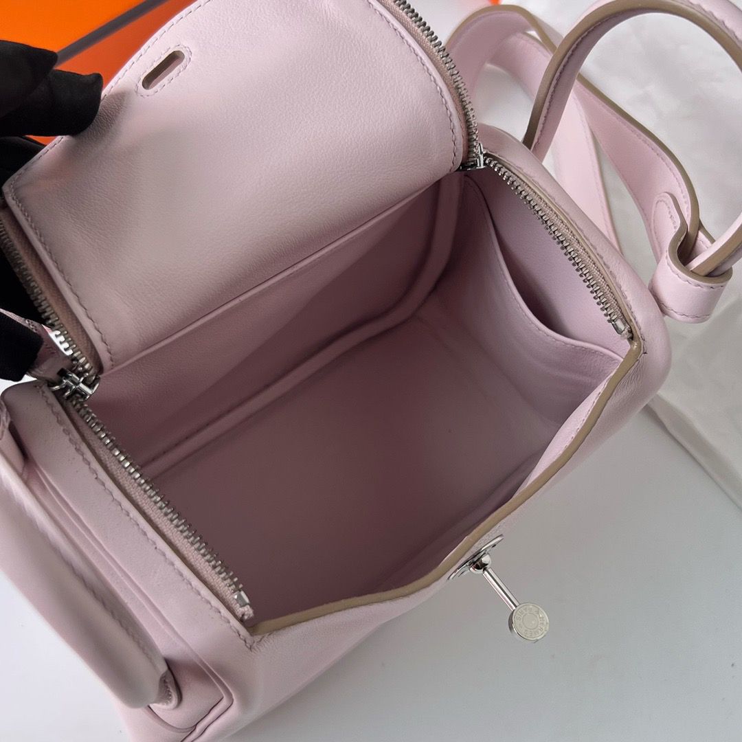 Hermes Mini Lindy Handmade Bag In Mauve Pale Swift Leather - Image 7