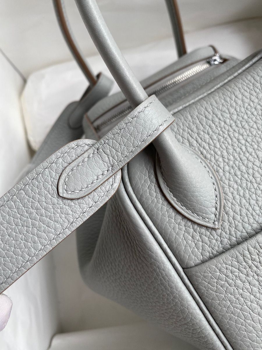 Hermes Lindy 26 Handmade Bag In Blue Glacier Clemence Leather - Image 5