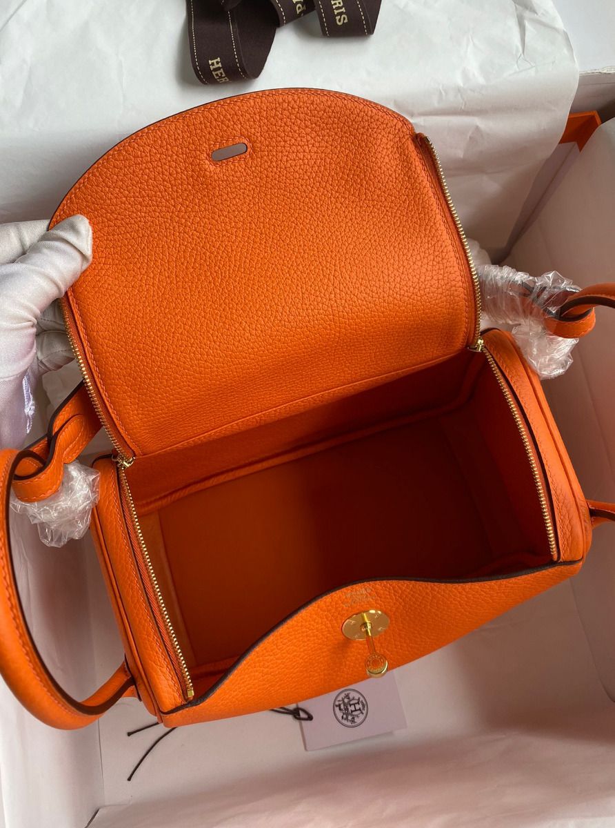 Hermes Lindy 26 Handmade Bag In Orange Clemence Leather - Image 9
