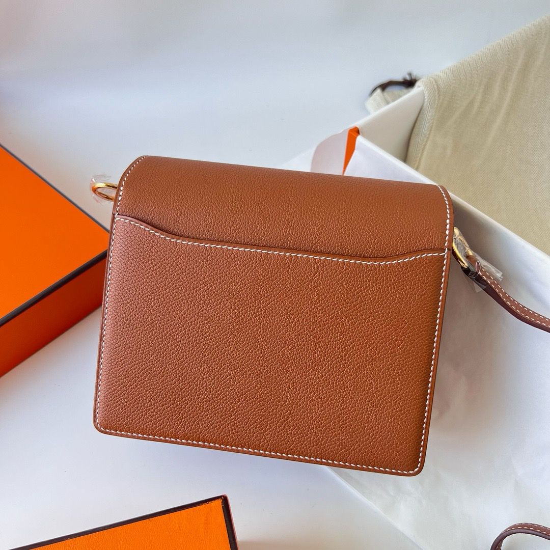 Hermes Roulis Mini 18 Bag in Gold Evercolor Calfskin - Image 3