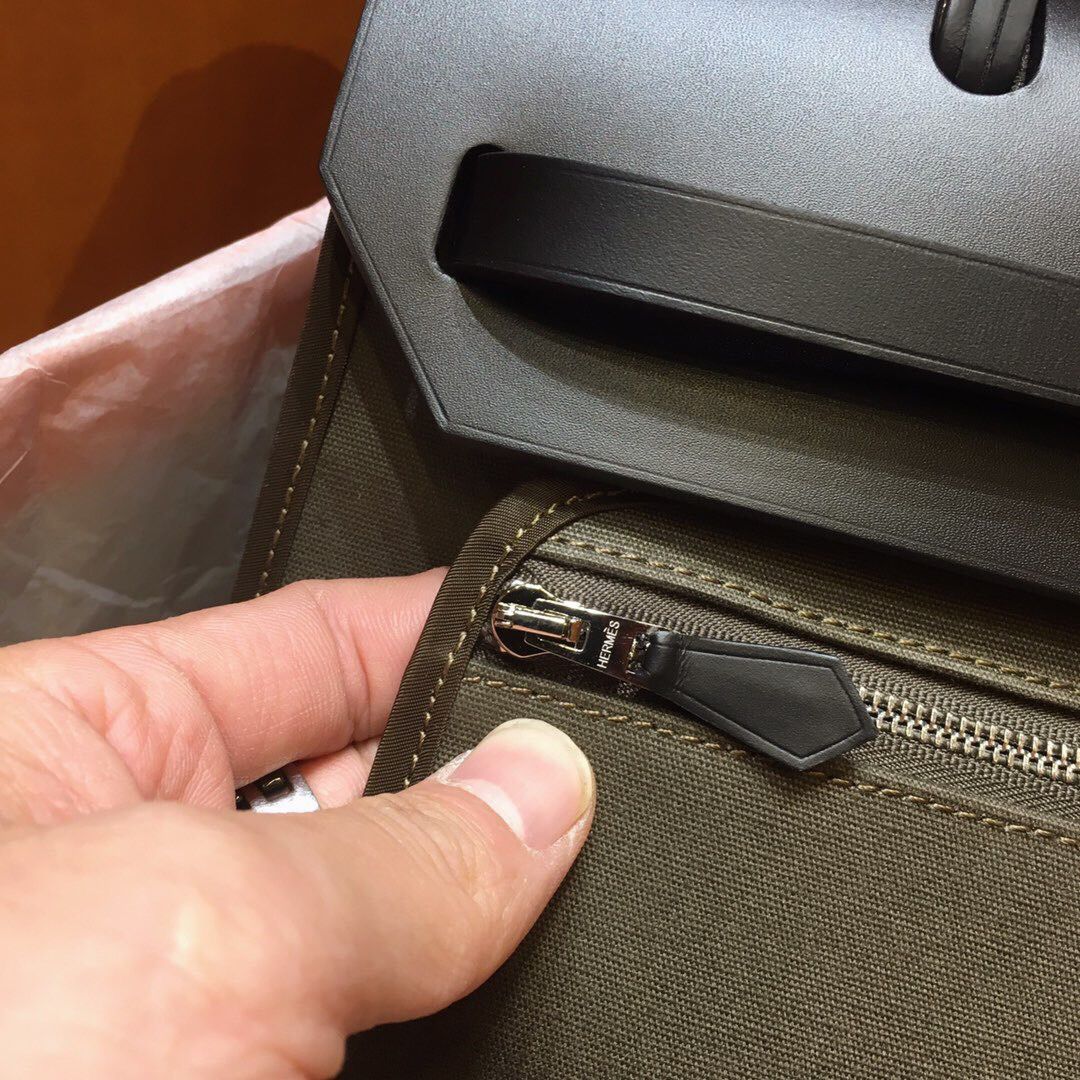 Hermes Herbag Zip 31cm Bag In Black And Canopee - Image 9