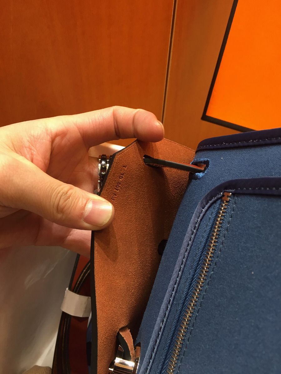 Hermes Herbag Zip 31cm Bag In Camel And Blue - Image 9