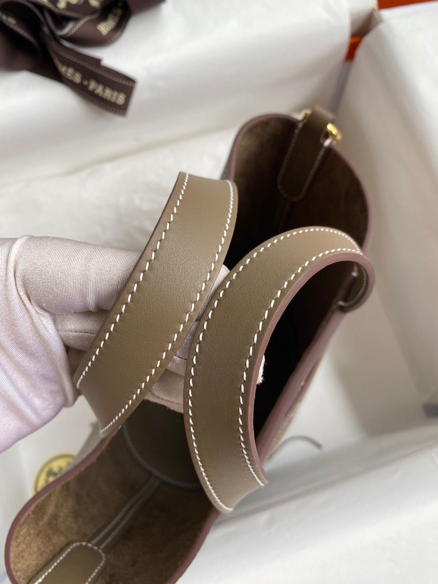Hermes In The Loop 18 Handmade Bag in Taupe Clemence Leatherther - Image 11