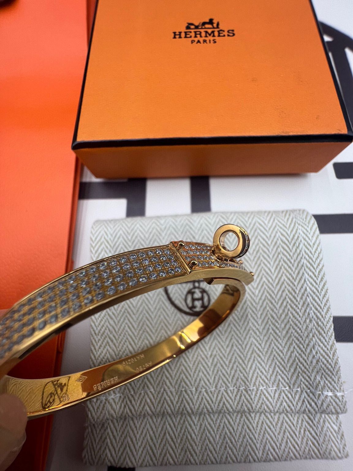 Hermes Small Kelly Bracelet with Full Diamonds - Image 10